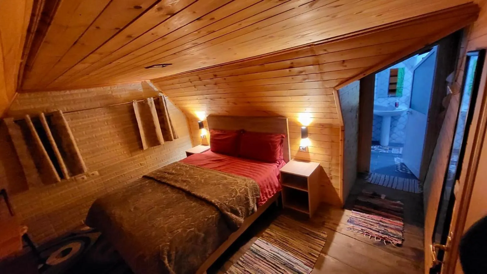 Bujtina Pllumi Theth Bed & Breakfast