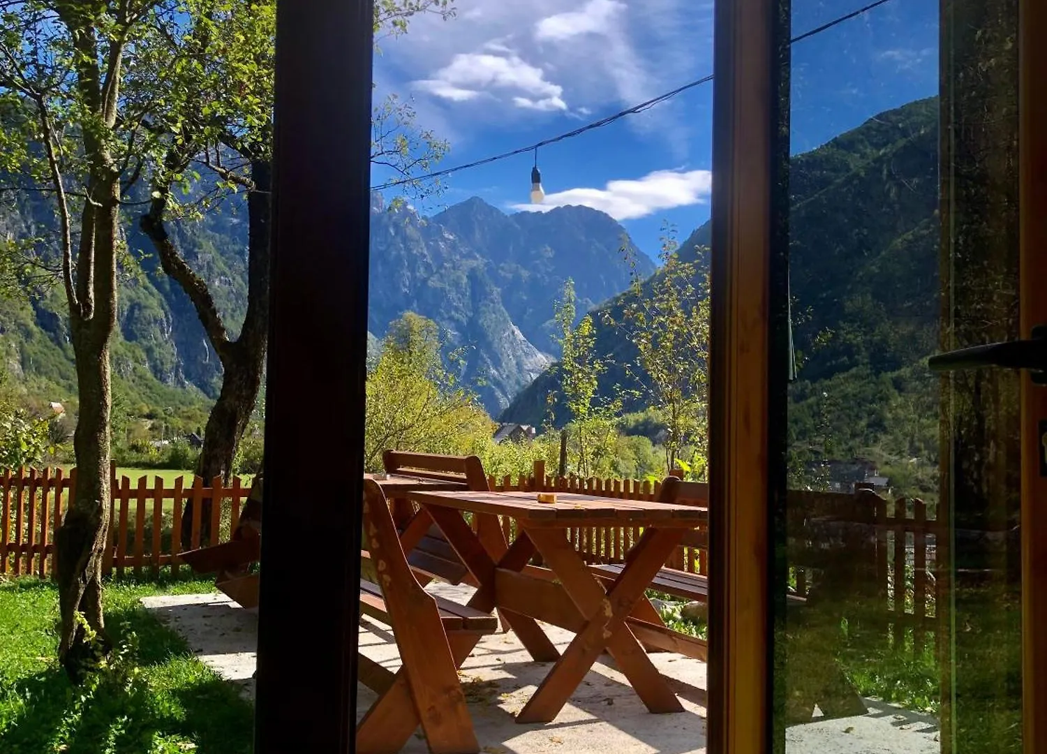 Bed and Breakfast Bujtina Pllumi Theth 0*,  Albania