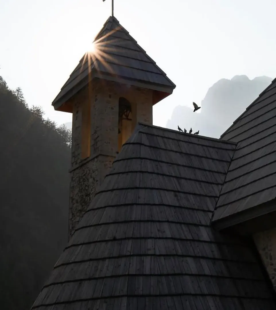 Bed and Breakfast Bujtina Pllumi Theth Bed & Breakfast