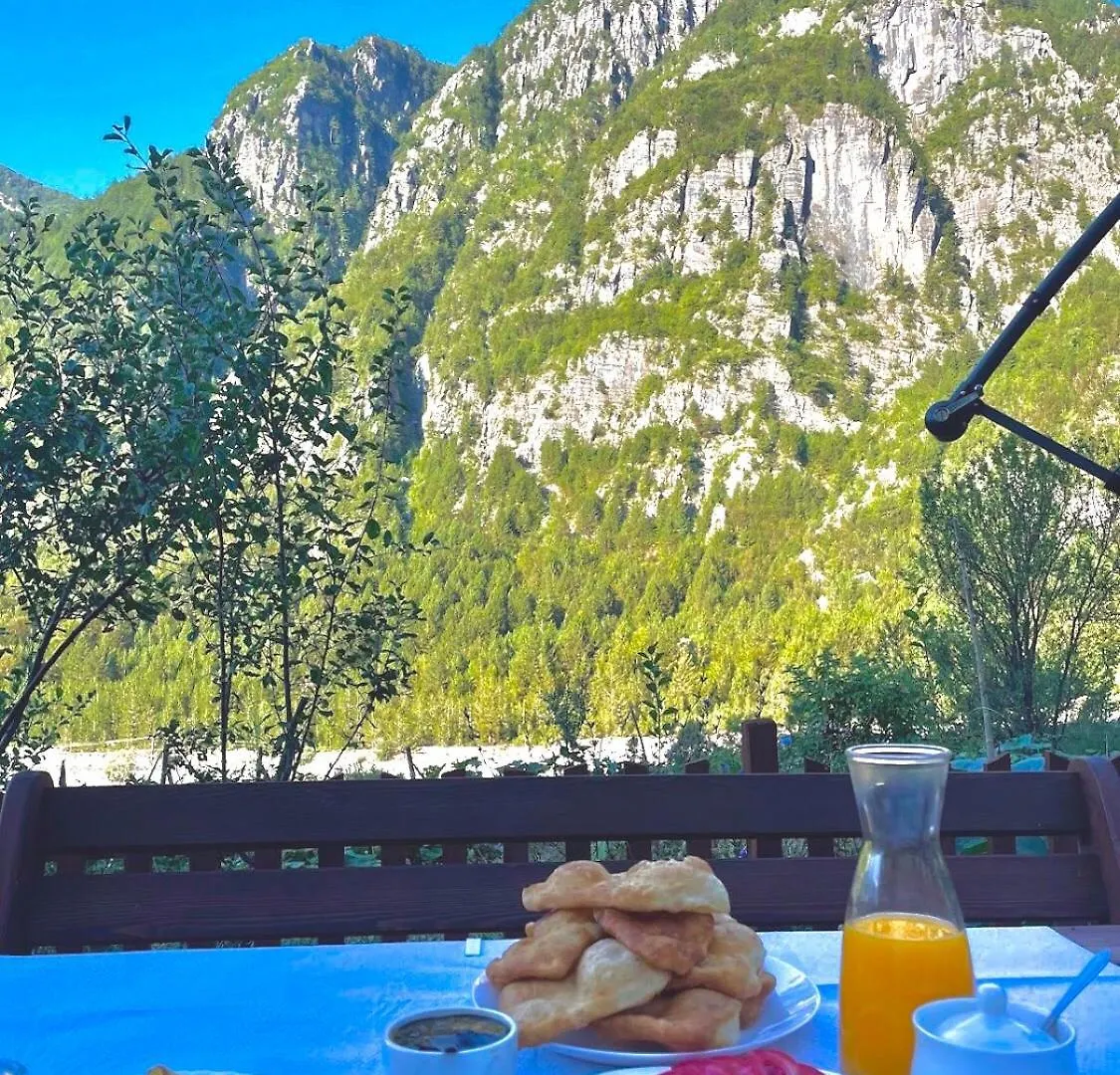 Bed & Breakfast Bed and Breakfast Bujtina Pllumi Theth Albánie